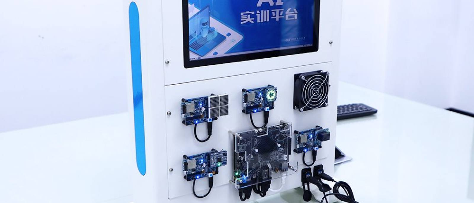 球友体育赛事直播栏目主视觉：高清多路直播与实时数据